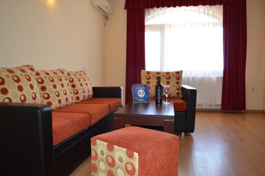 Armira Family Hotel Ivaylovgrad Exterior photo